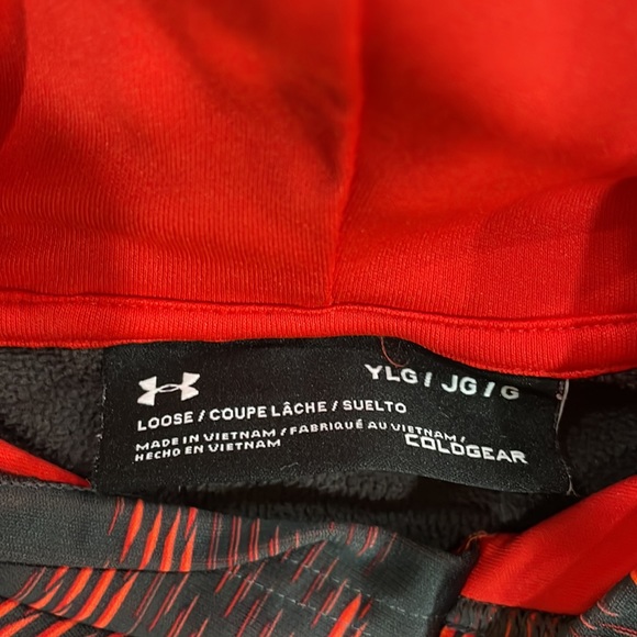 🌟Host Pick🌟Boy’s Under Armour Hoodie - Picture 3 of 3